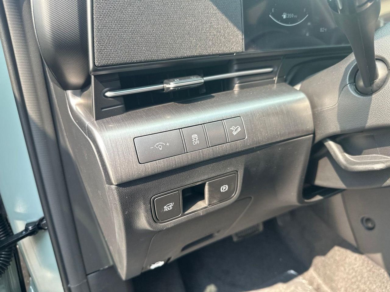 New 2027 Green Hyundai Limited AWD image 13