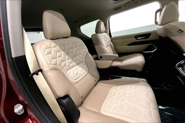 New 2026 Coulis Red Pearl/Super Black Nissan Platinum Reserve image 37