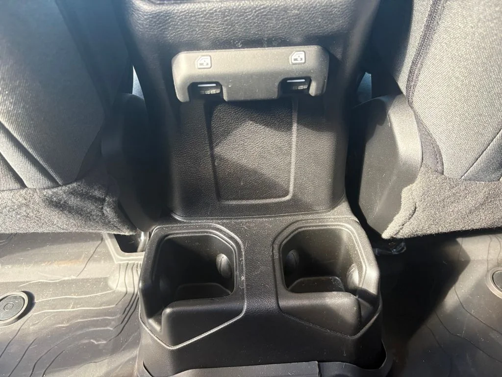 2025 Jeep Wrangler 4-Door Willys - Photo 34