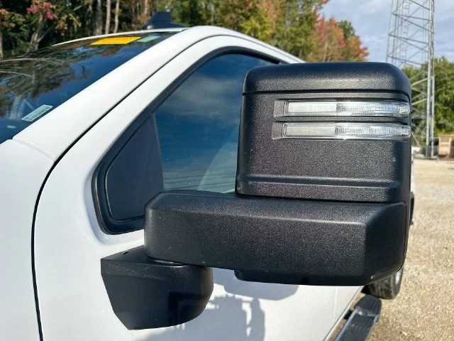 Used 2025 White Chevrolet LT image 59