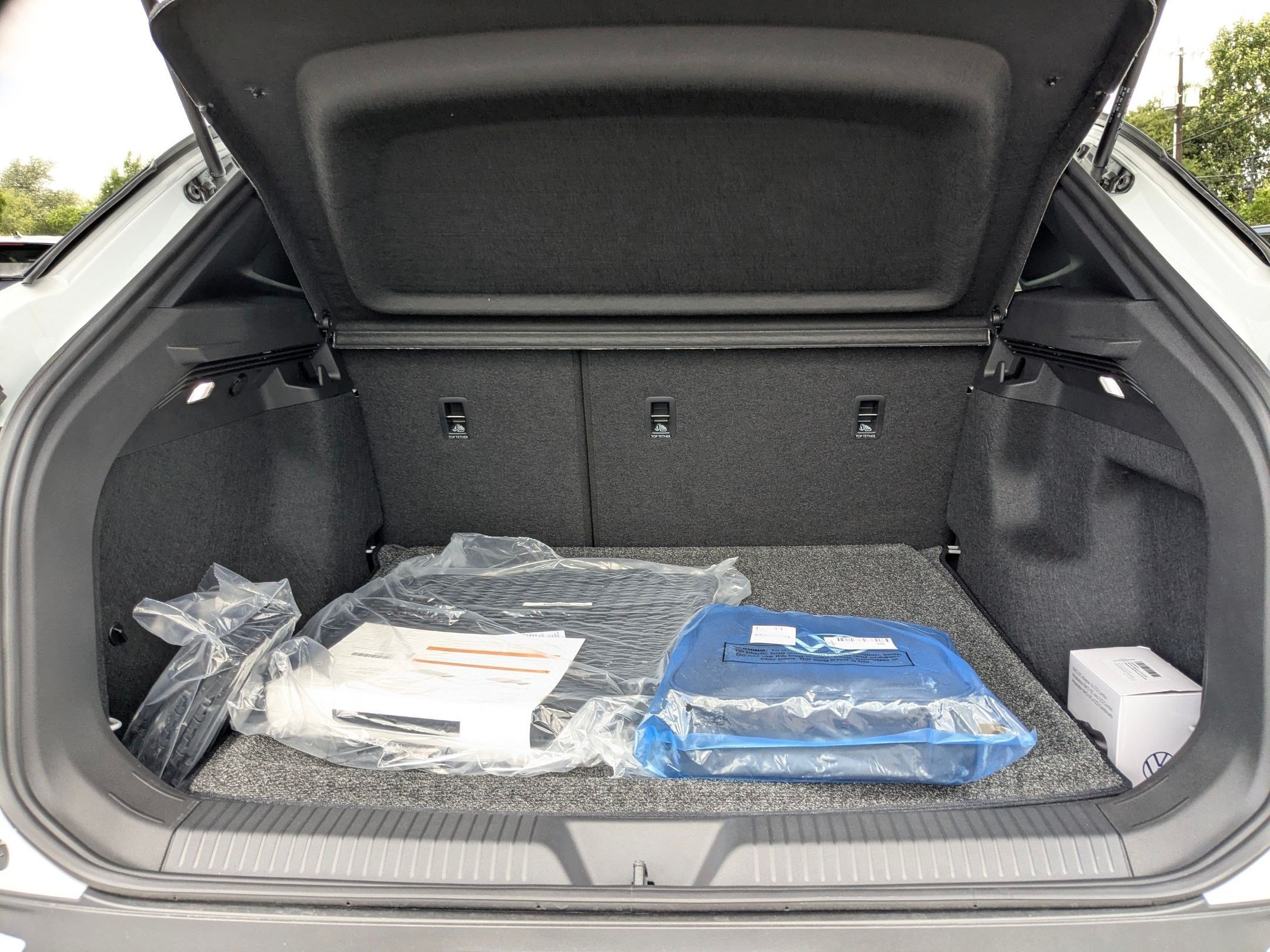 New 2026 Opal White Pearl Volkswagen Pro image 18