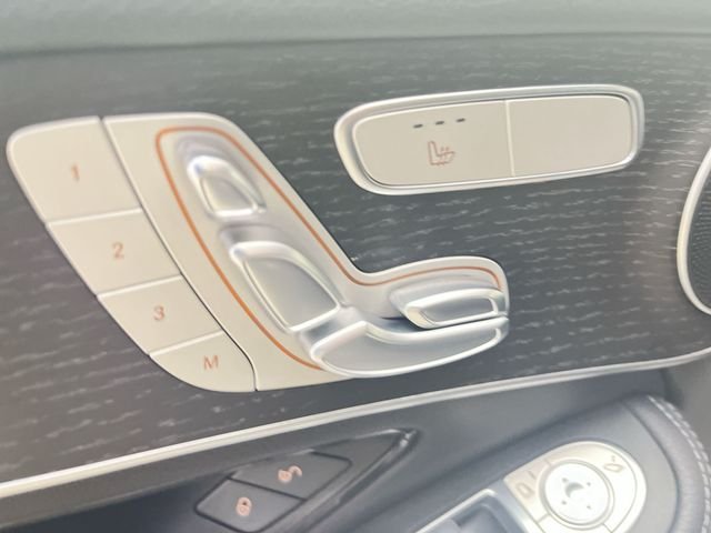 Used 2022 Black Mercedes-Benz GLC 300 image 16