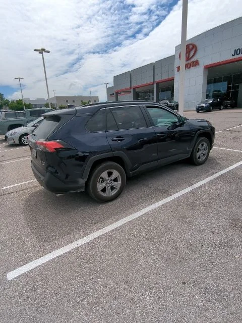 Used 2024  Toyota XLE image 12