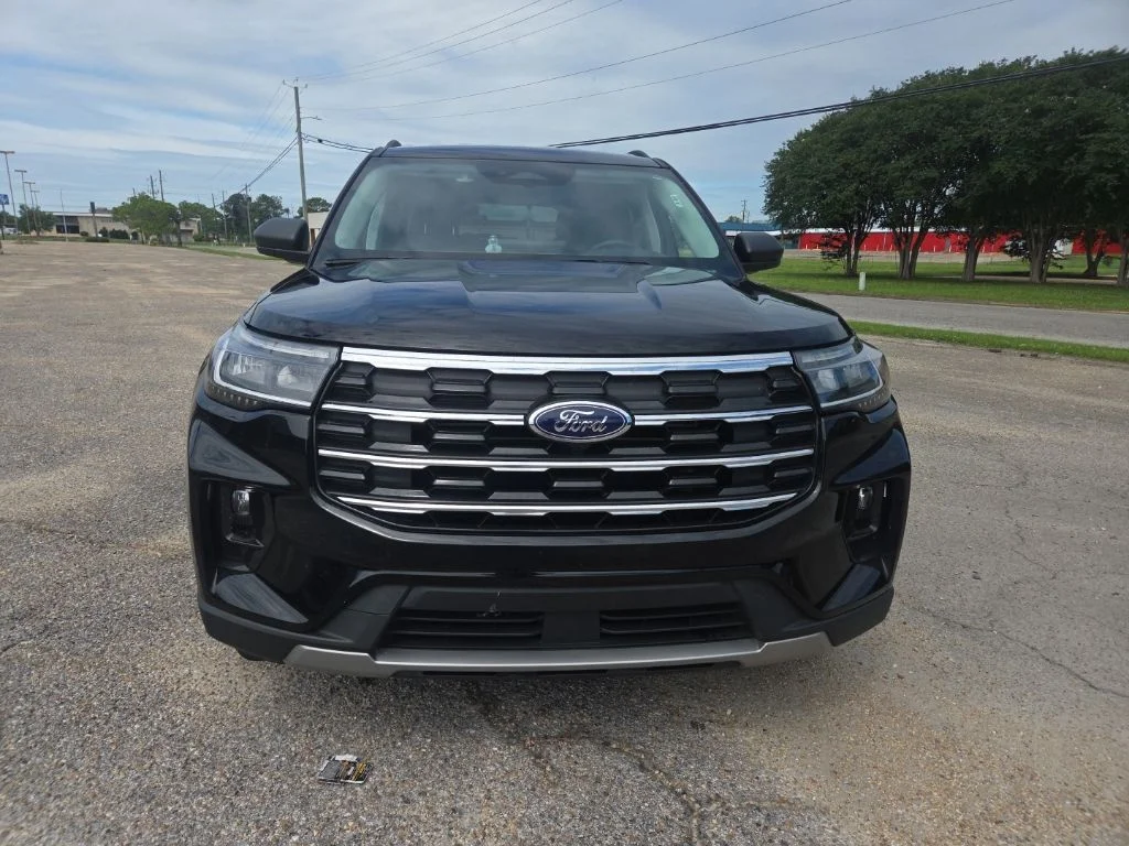 Used 2025 Black Ford Active image 2
