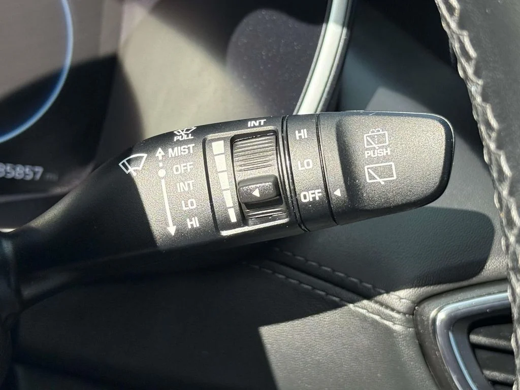 Used 2023 Silver Hyundai SEL image 25
