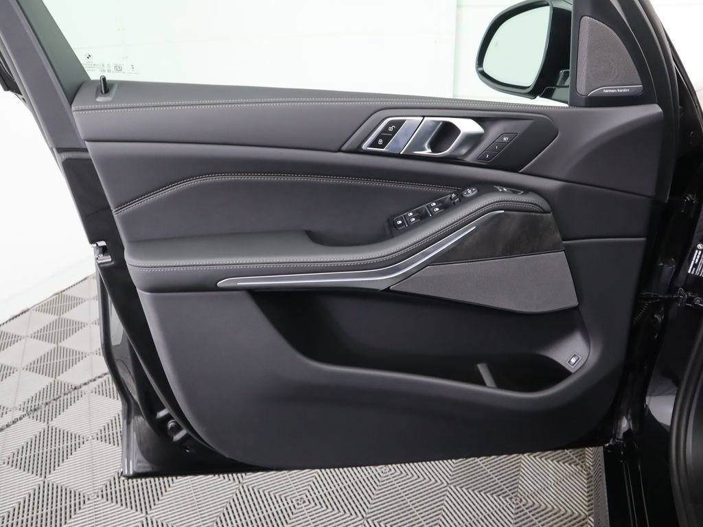Used 2026 Black Sapphire Metallic BMW xDrive50e image 26