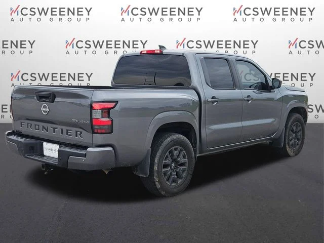 Used 2022 Gray Nissan SV image 5