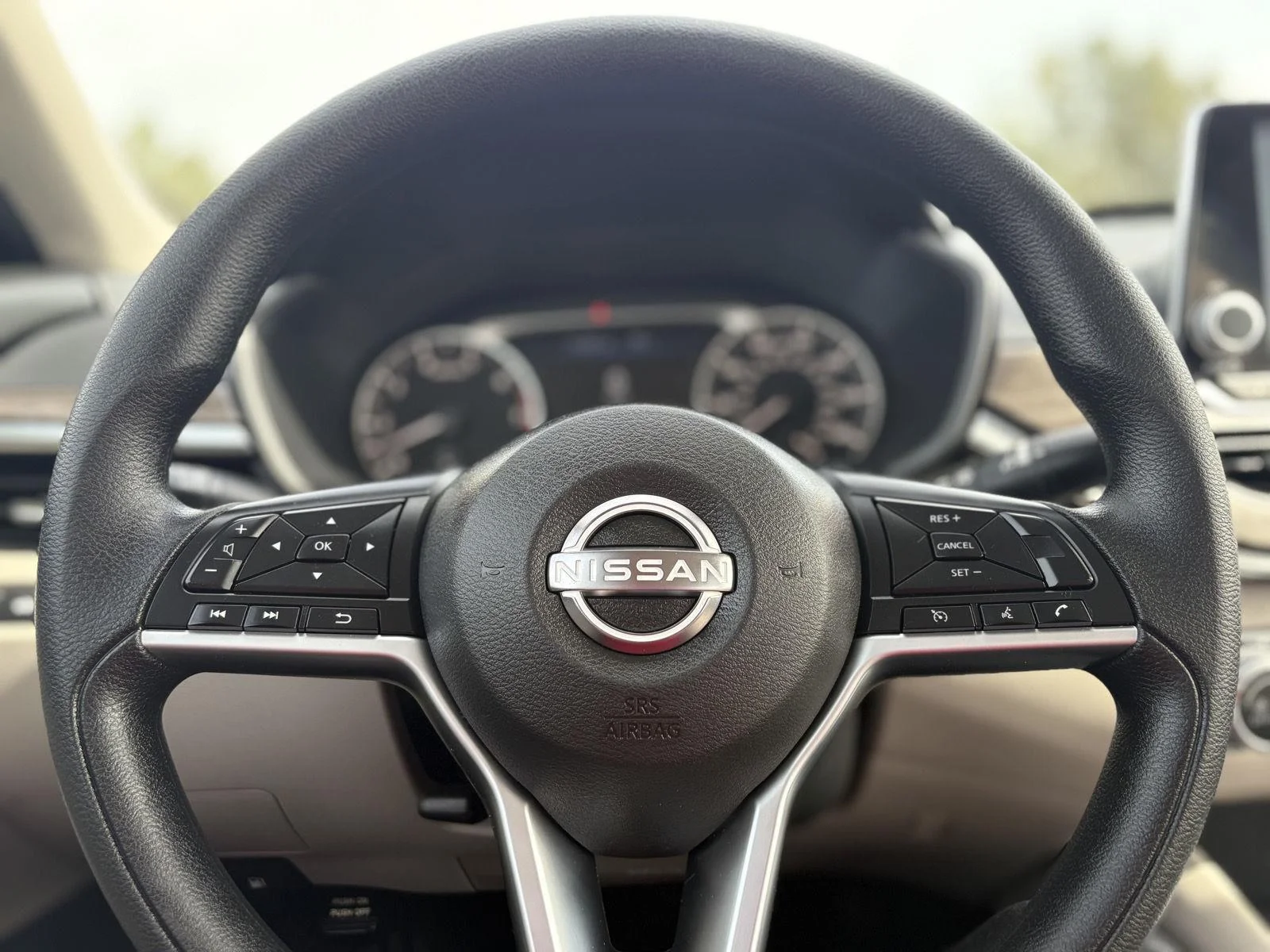 2025 Nissan Altima SV - Photo 21