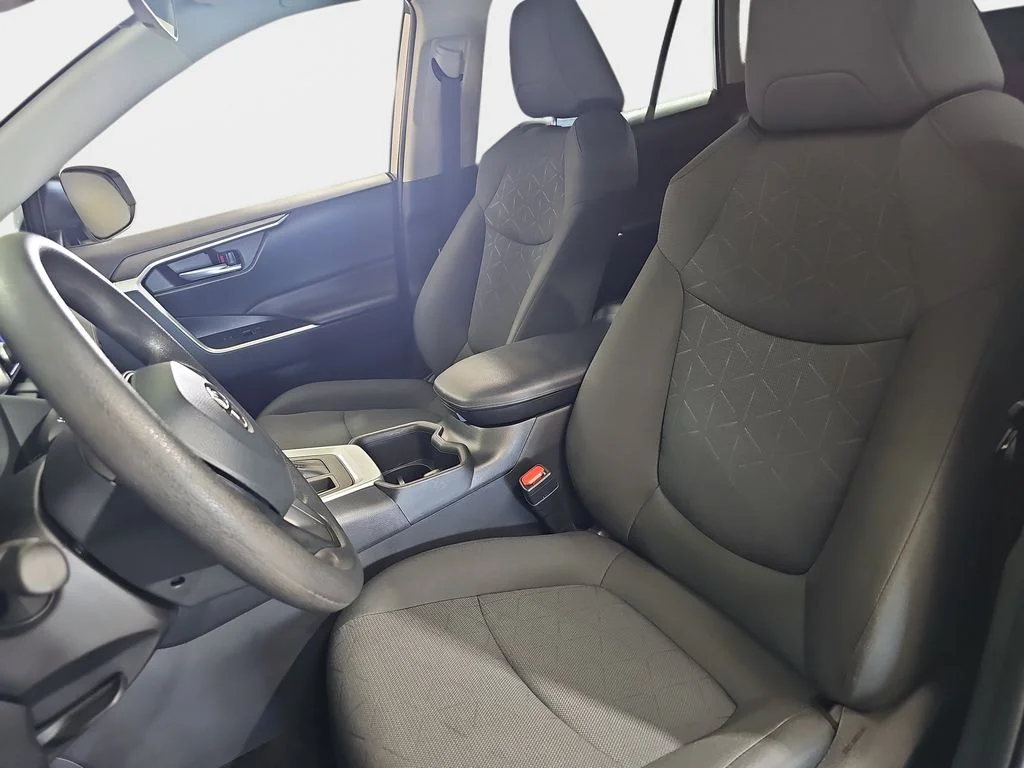 Used 2025 Silver Toyota XLE image 17