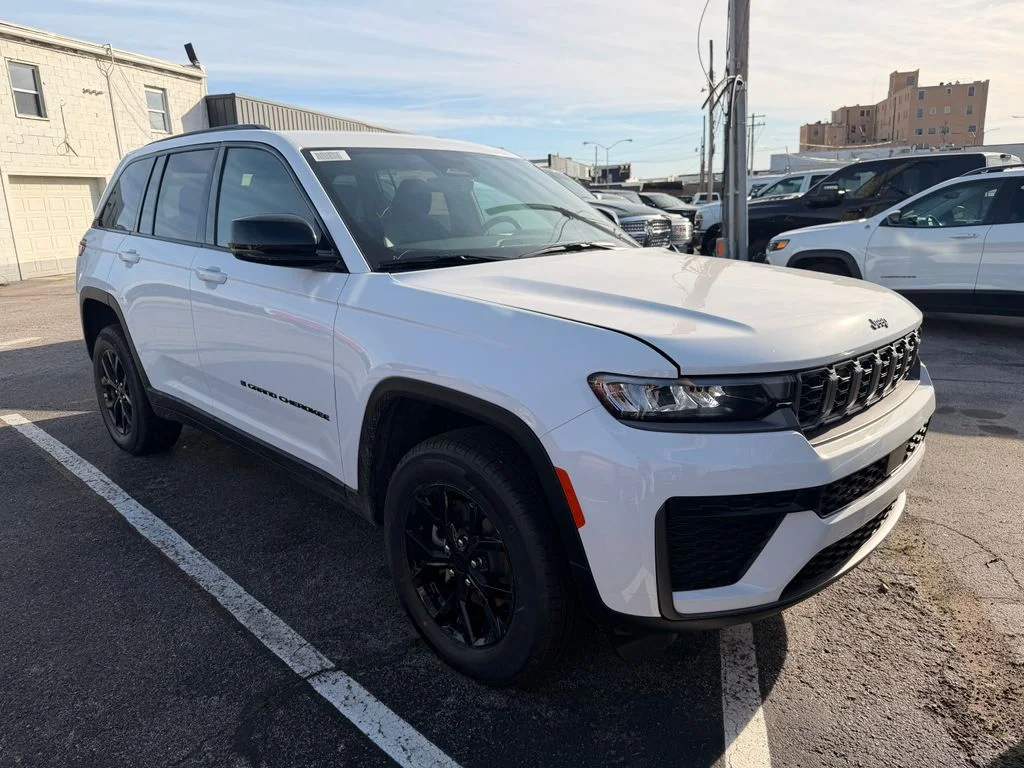 New 2026 White Jeep Altitude image 3