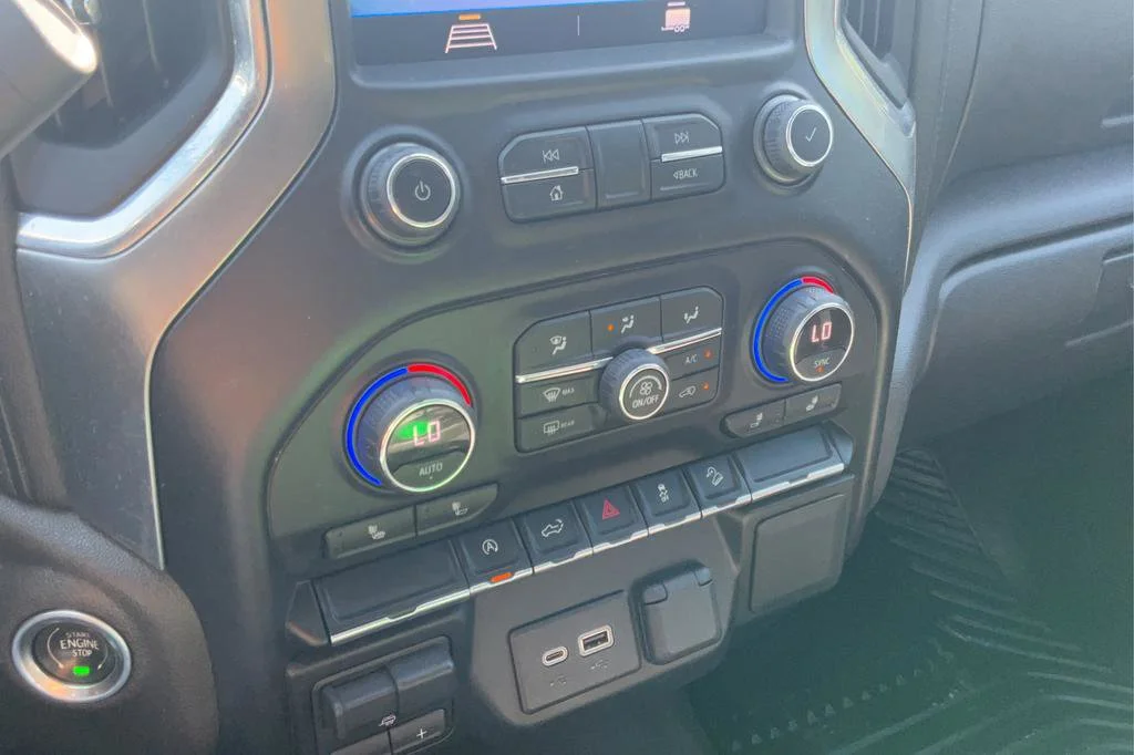2021 Chevrolet Silverado 1500 LT - Photo 25