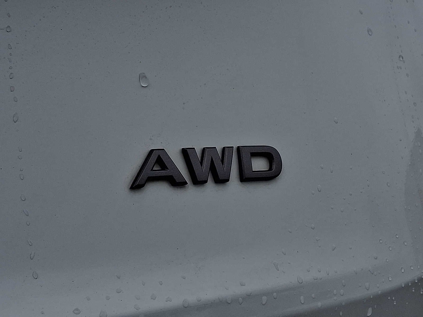 Used 2024 White Nissan S Intelligent AWD image 30