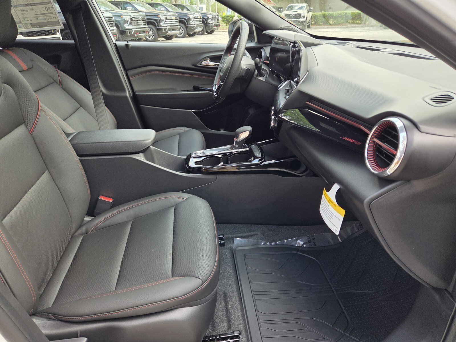 2026 Chevrolet Trax RS - Photo 11