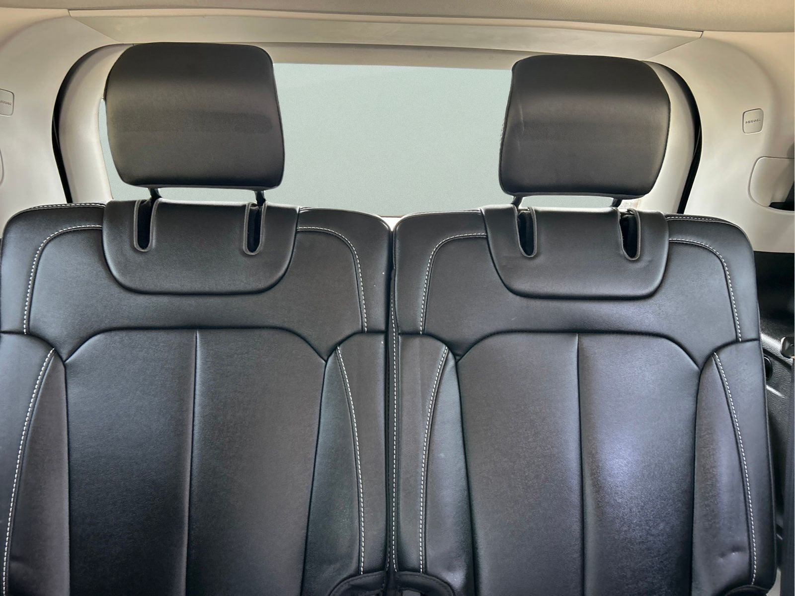 Used 2023 Gray Jeep Limited image 11