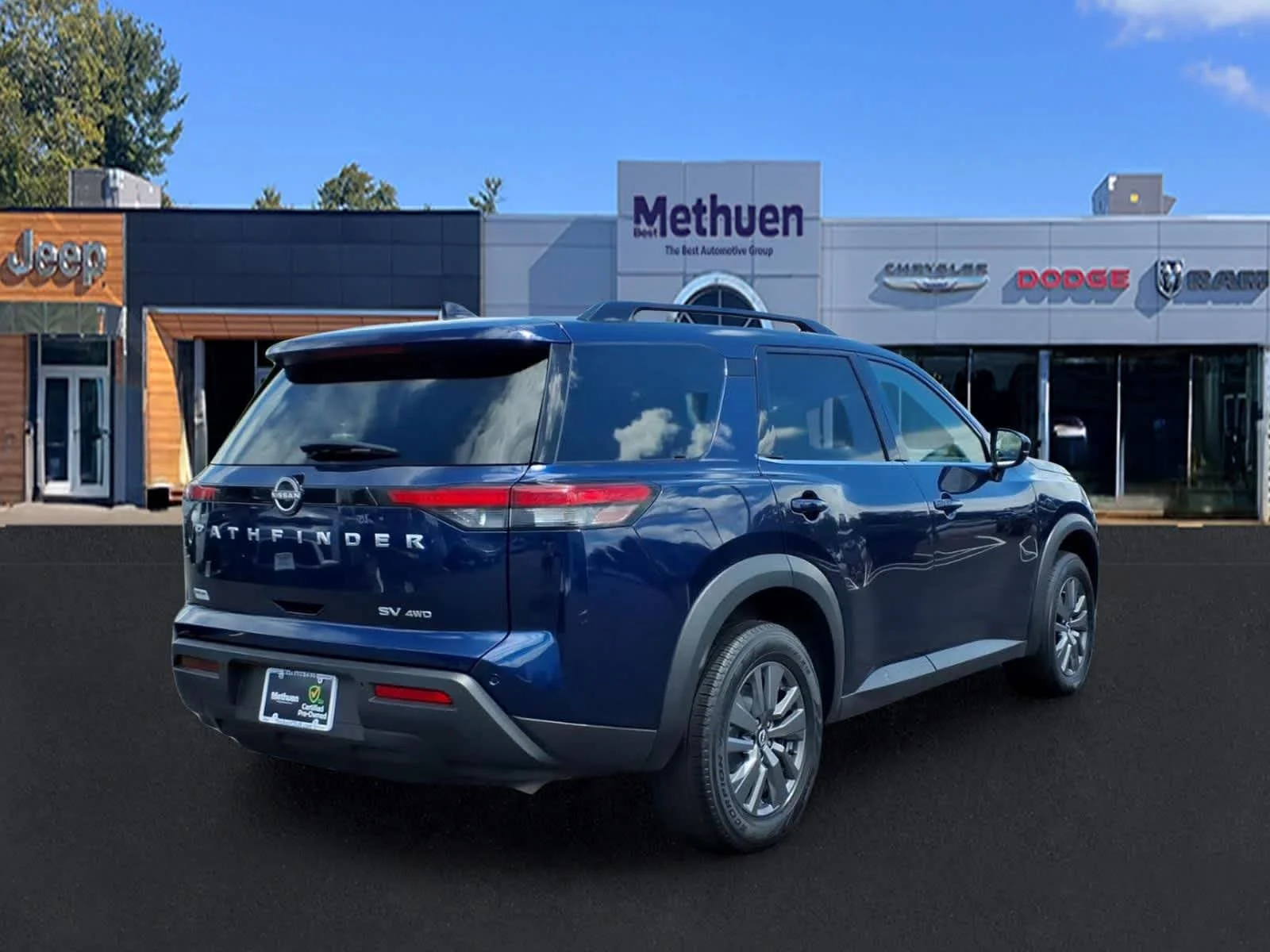 Used 2024 Deep Ocean Blue Pearl Nissan SV image 4