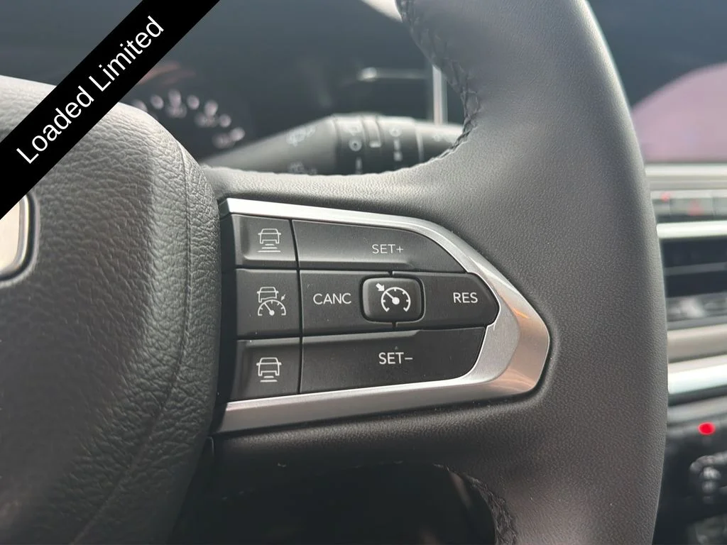 Used 2024 Silver Jeep Limited image 17
