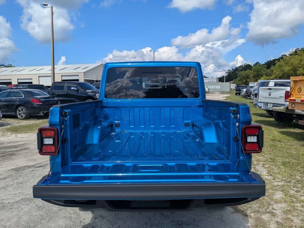 New 2026 Hydro Blue Pearlcoat Jeep Sport S image 13