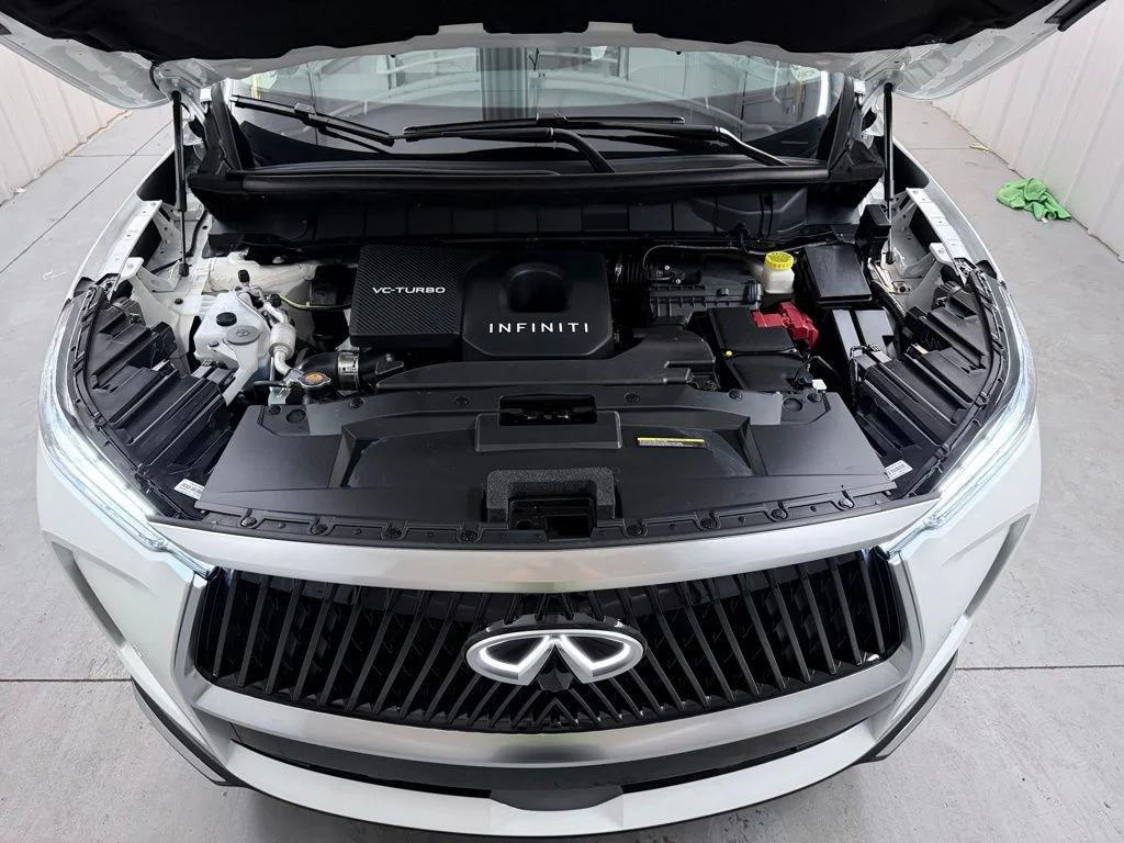 New 2027 RADIANT WHITE INFINITI Luxe FWD image 48