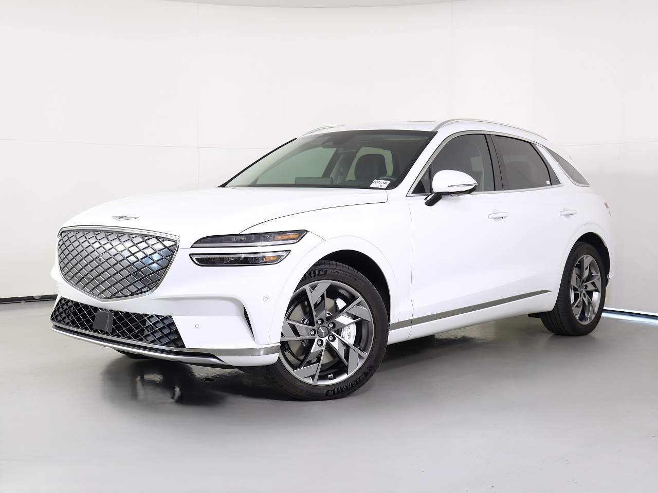 Used 2025 White Genesis Prestige image 1