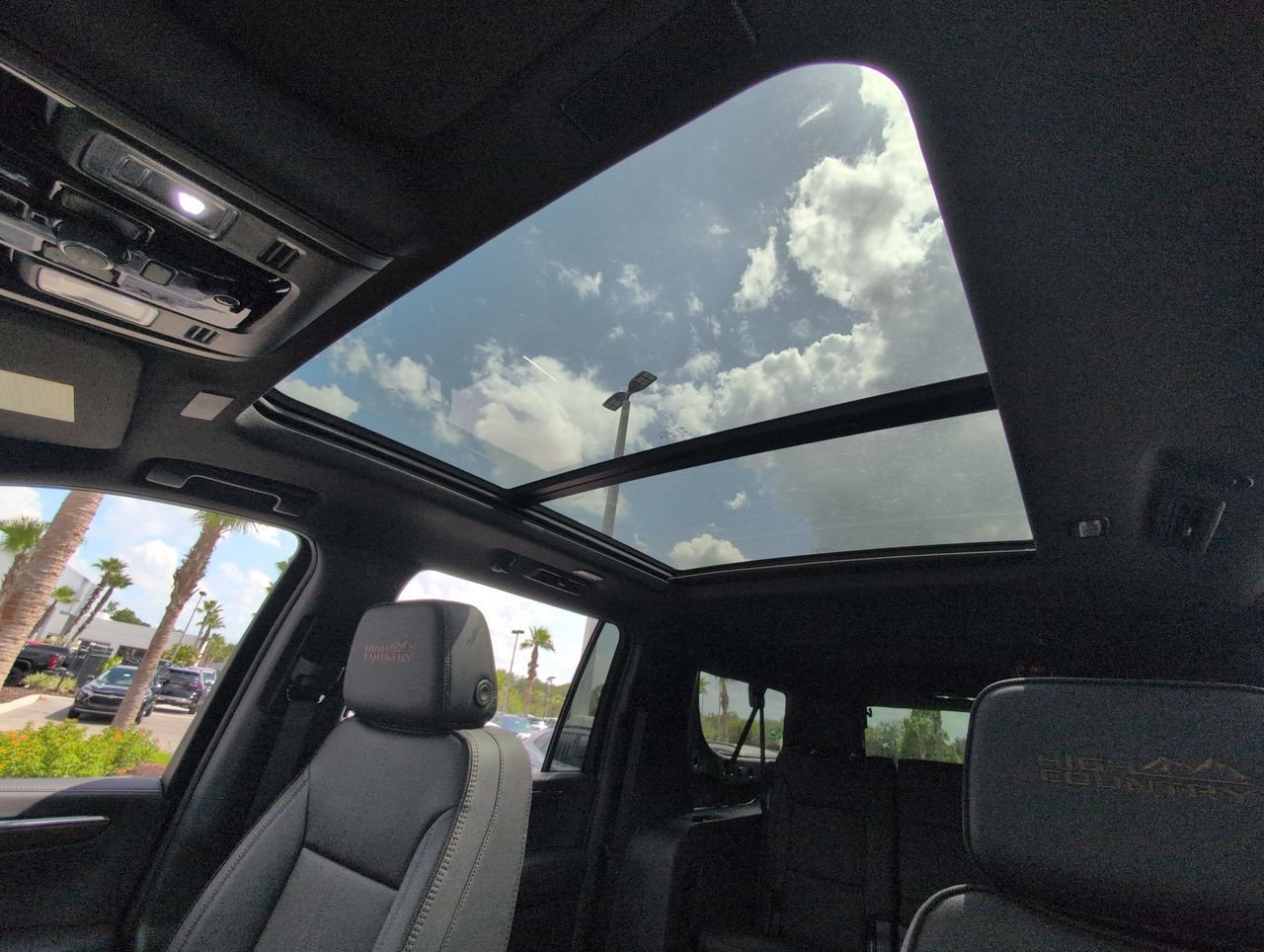 2026 Chevrolet Suburban High Country - Photo 19