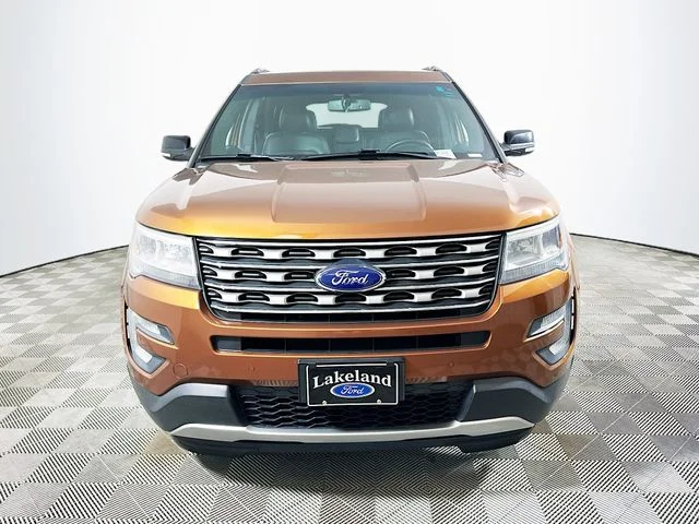 Used 2017 Blue Ford XLT image 8