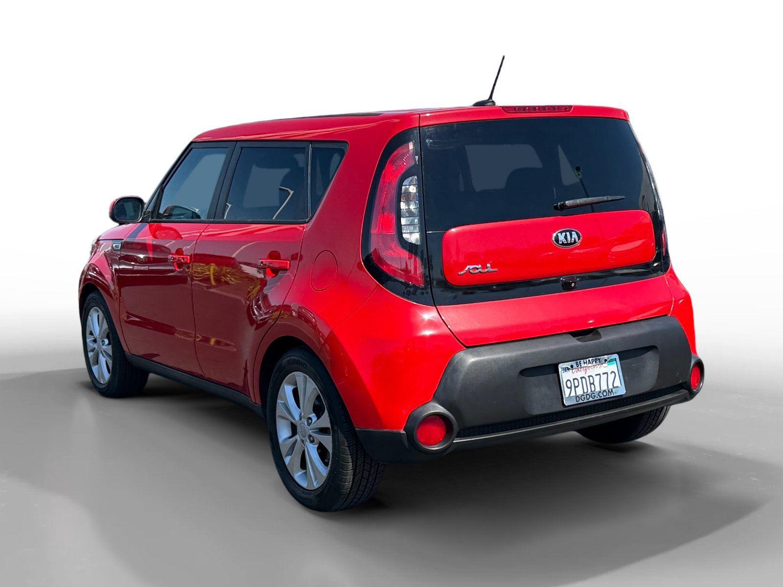 Used 2015 Inferno Red Kia Plus image 3