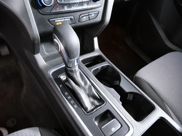 Used 2019 Red Ford SE image 21