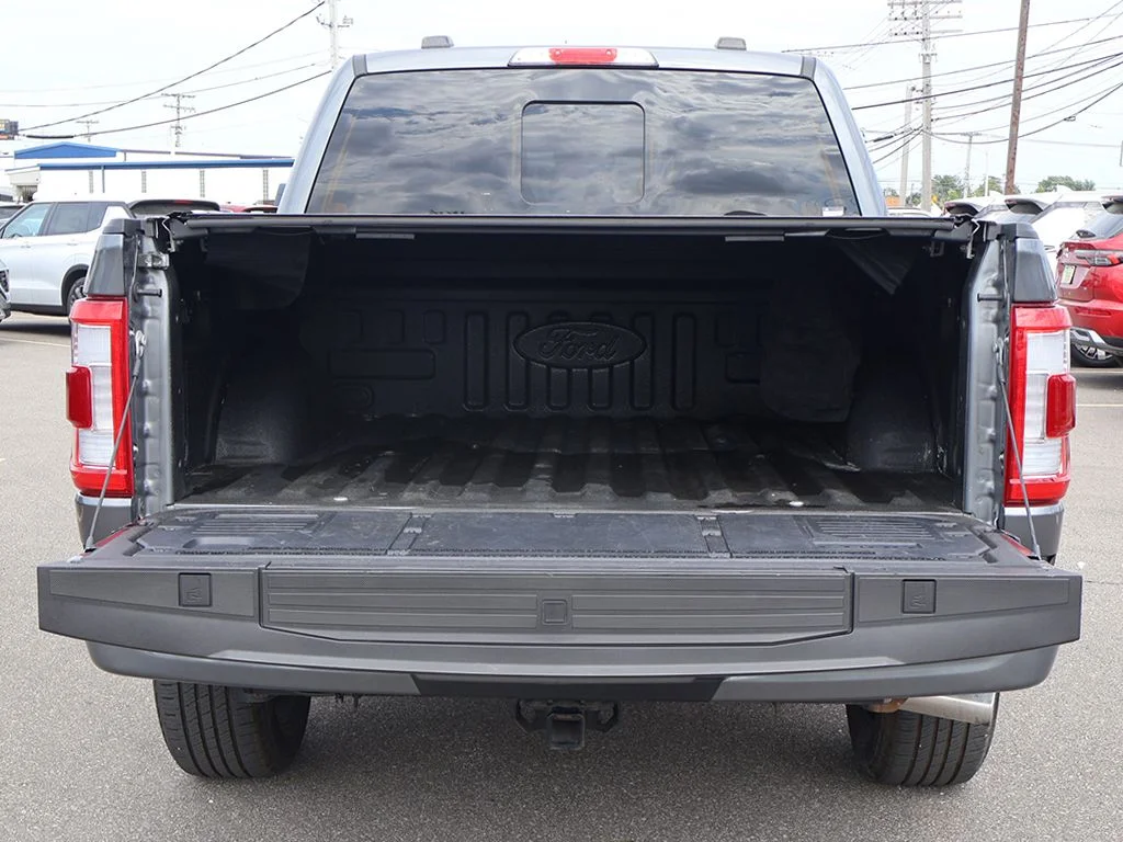 Used 2023 Gray Ford Lariat image 17