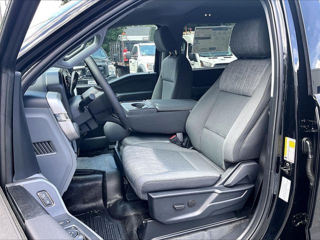 New 2026 Agate Black Metallic Ford XLT image 25