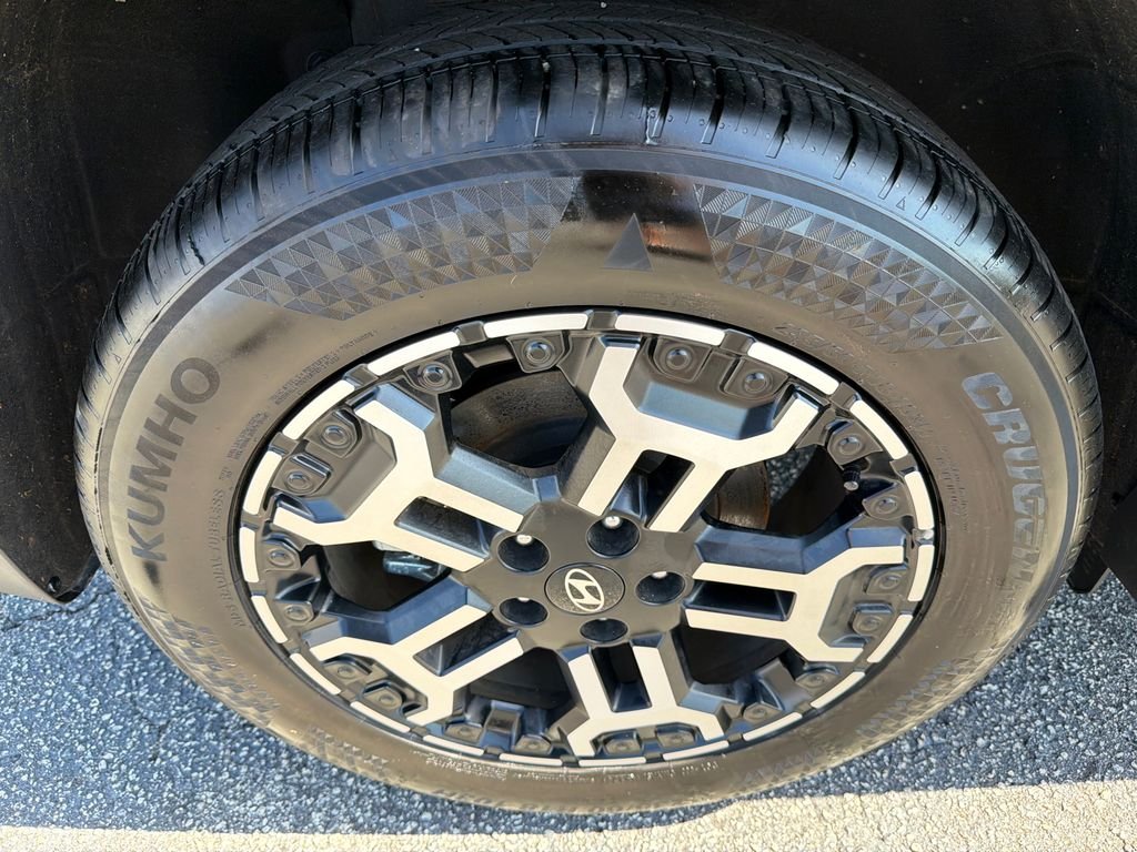 Certified Used 2025 Green Hyundai XRT image 17