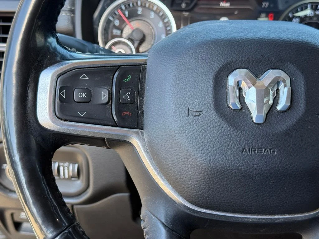 Used 2019 Silver Ram Laramie image 17