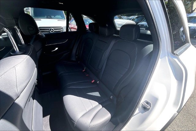 Certified Used 2022  Mercedes-Benz GLC 300 image 16