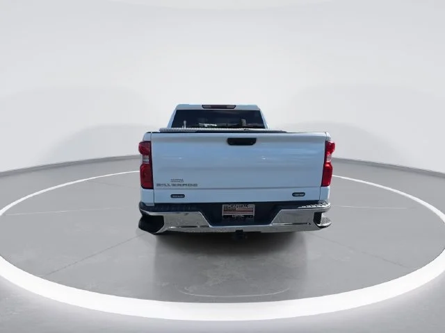 Used 2022 White Chevrolet WT image 7