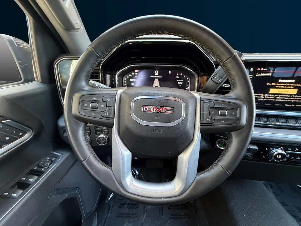 Used 2025 Black GMC SLT image 13