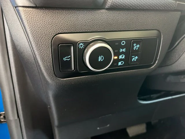 Used 2025 Blue Metallic Ford Outer Banks image 61
