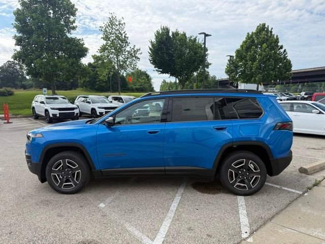 New 2026 Hydro Blue Pearl-Coat Exterior Paint Jeep Laredo image 3