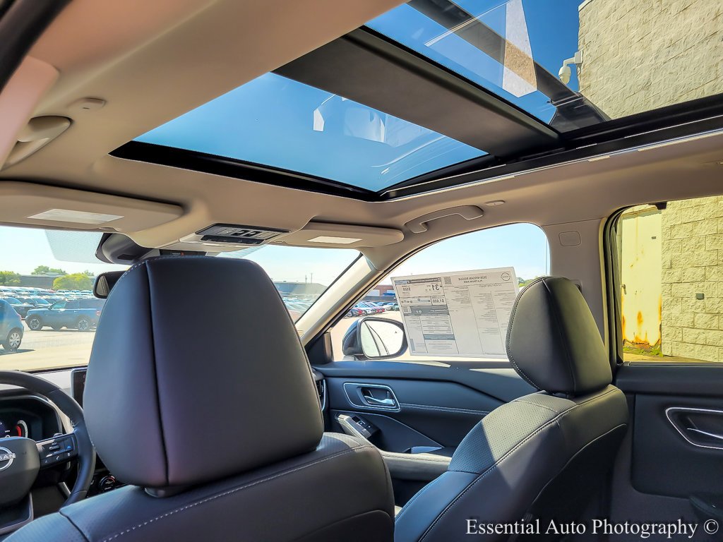 2026 Nissan Rogue Platinum - Photo 11
