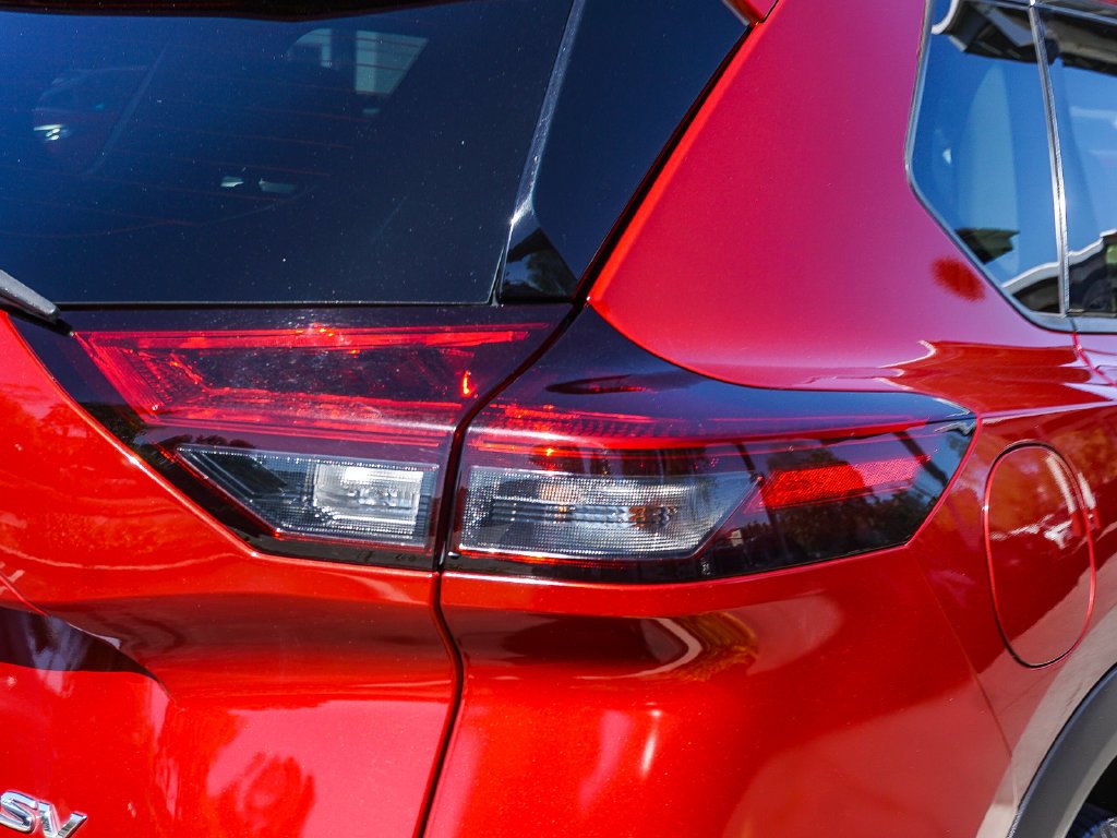 Used 2021 Red Nissan SV image 7