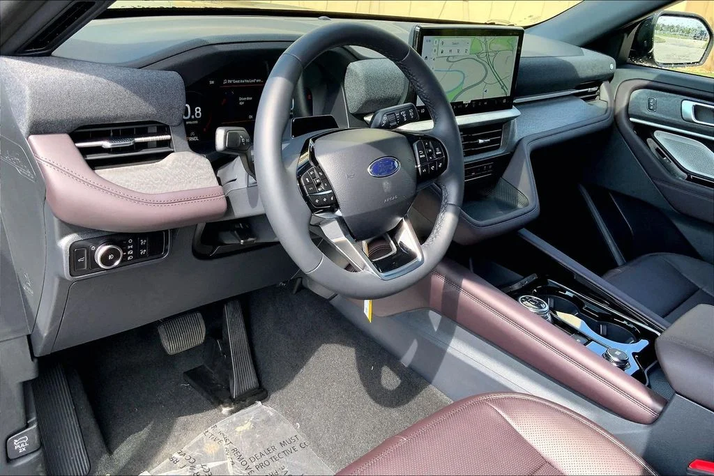 New 2026 Black Ford Platinum image 6