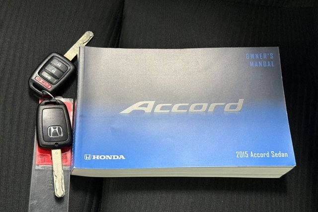 Used 2015 Modern Steel Metallic Honda LX image 13
