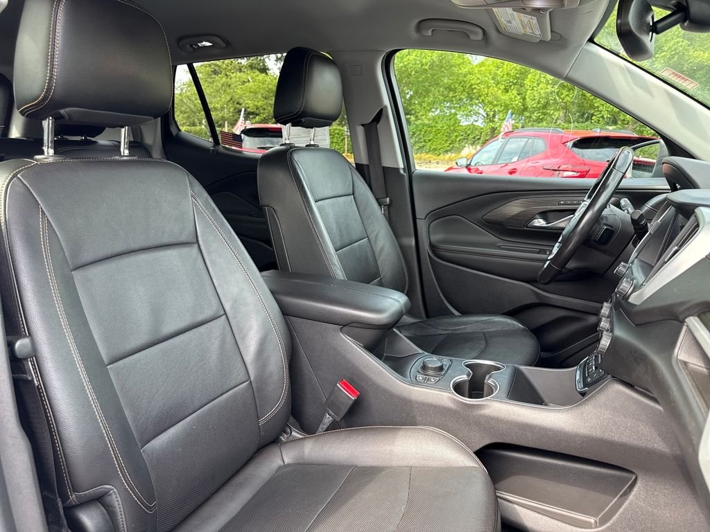 Used 2021 White GMC SLT image 25