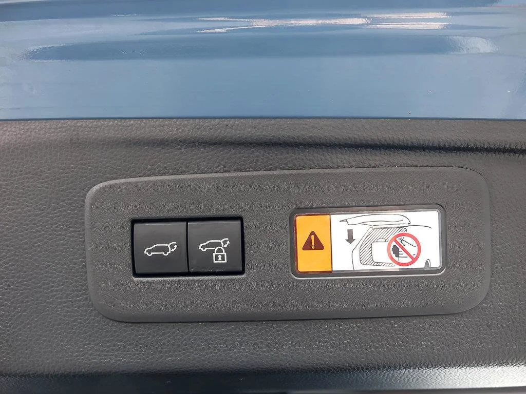 Used 2024 Heritage Blue/Gray Scape Toyota Base image 28