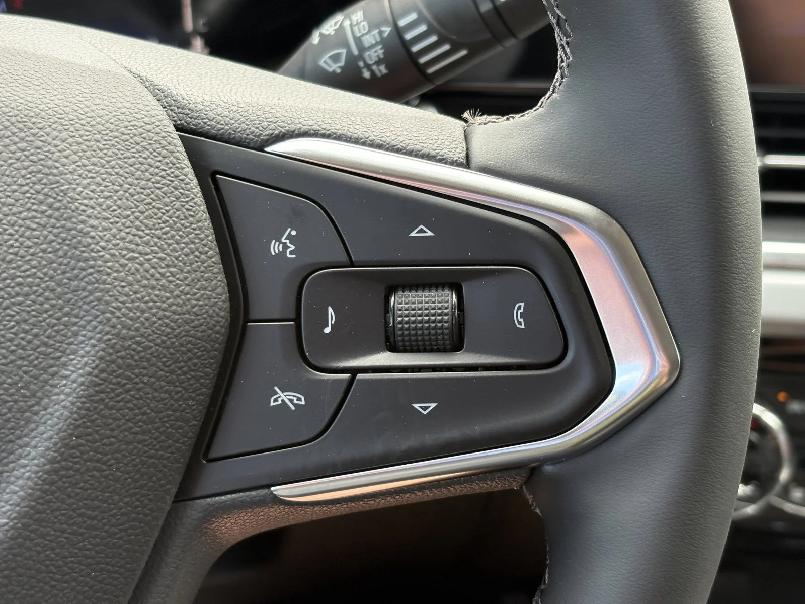 2026 Chevrolet Trax LT - Photo 28