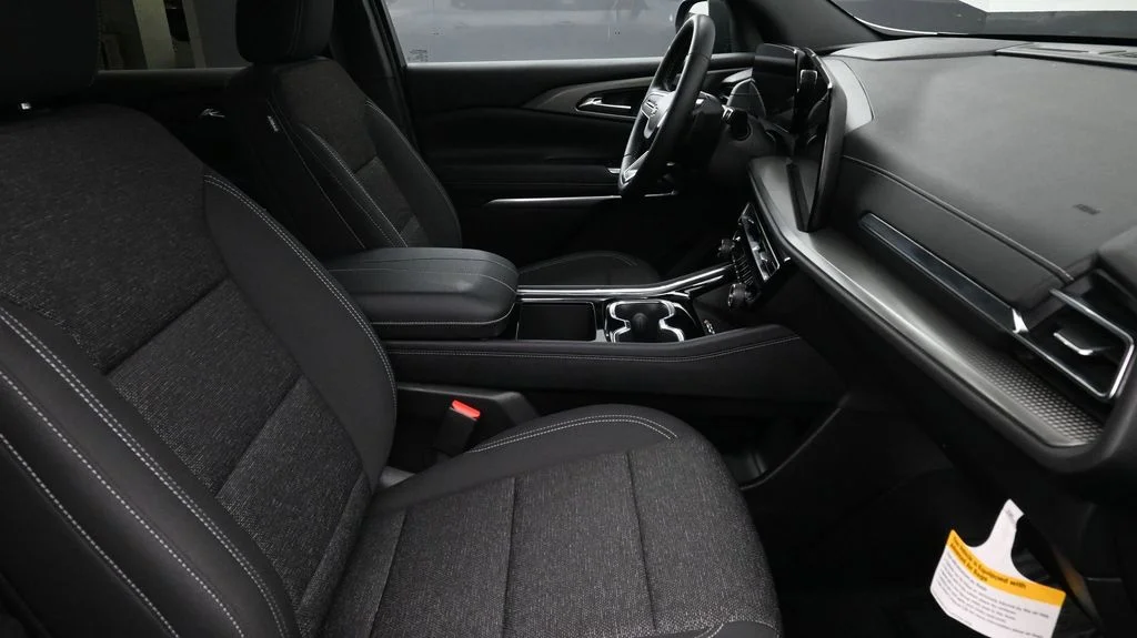 Used 2025 Gray Chevrolet LT image 2
