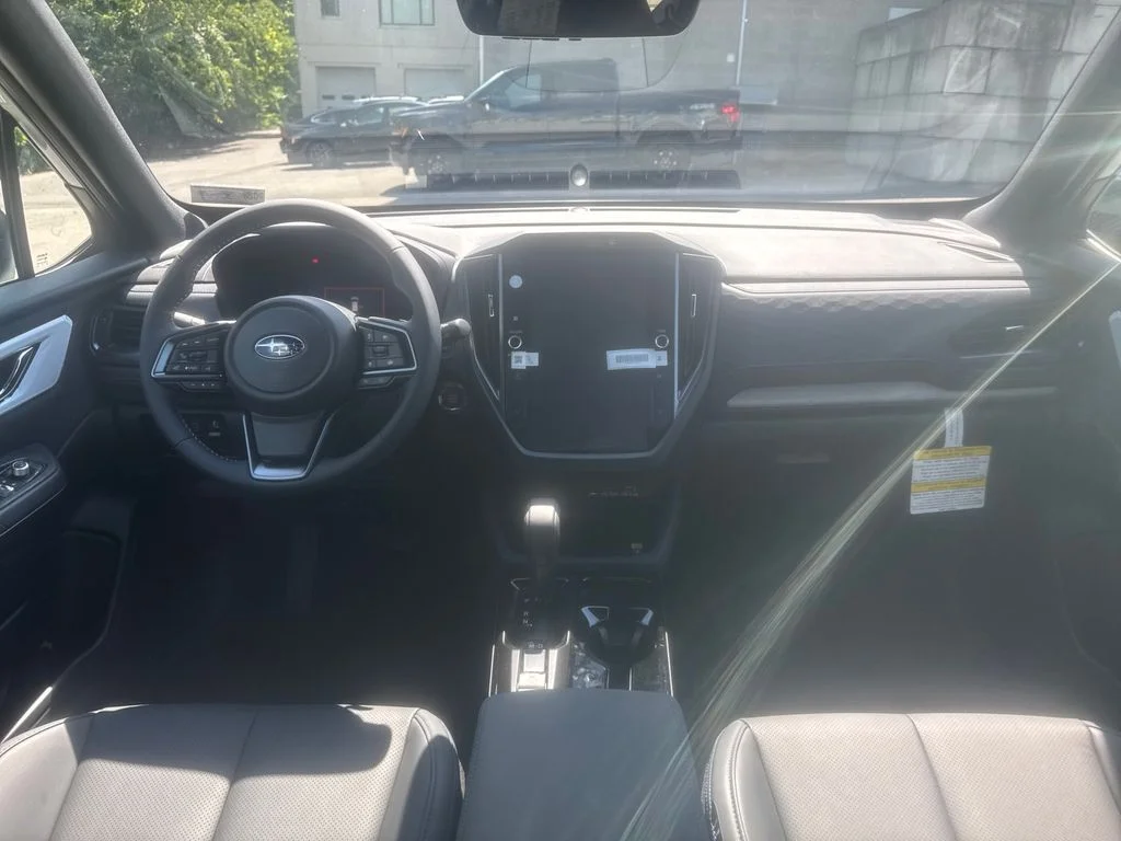 New 2026 CRYSTAL WHITE PEARL Subaru Limited Hybrid image 11
