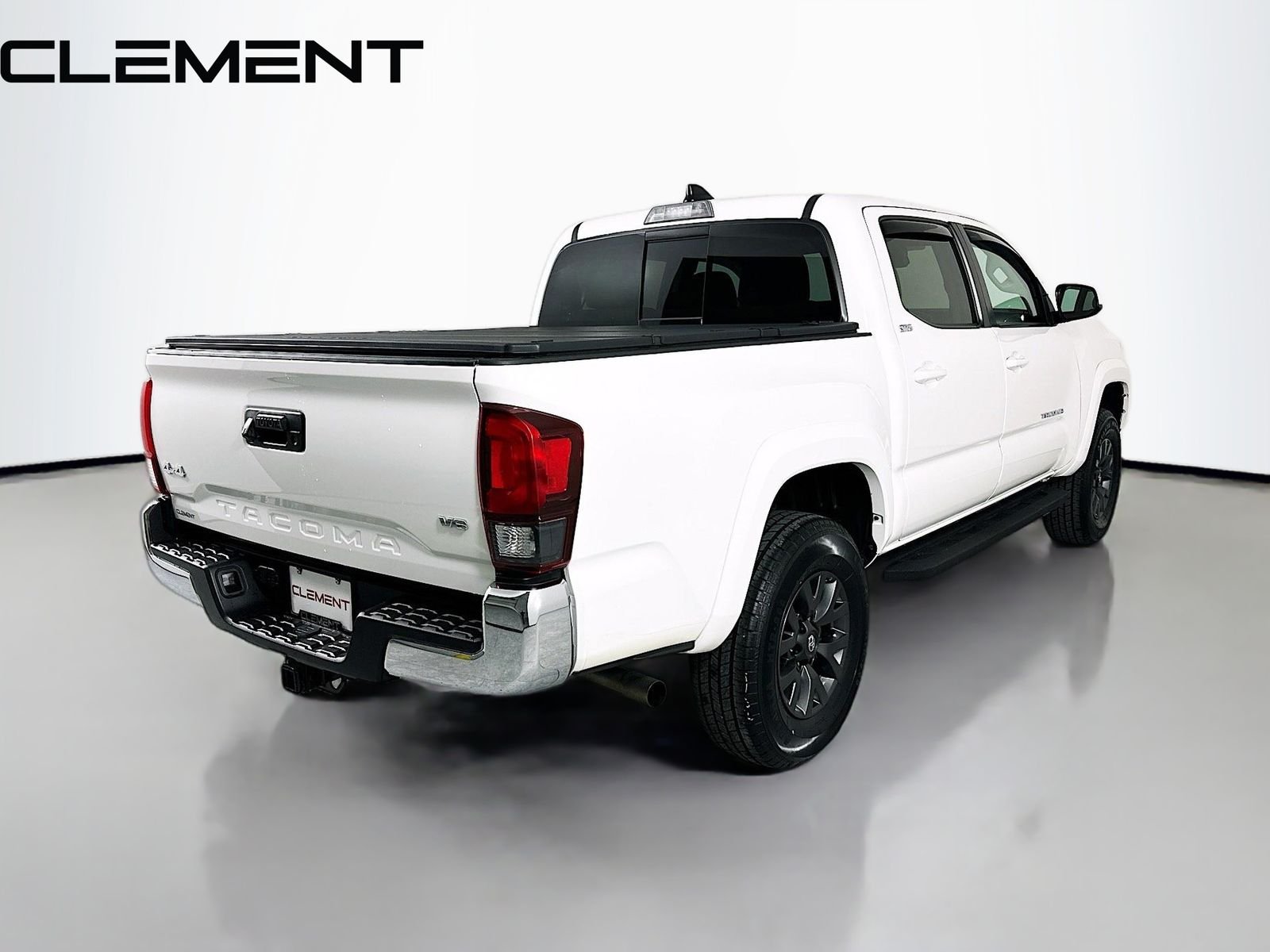 Used 2023 White Toyota SR5 image 7