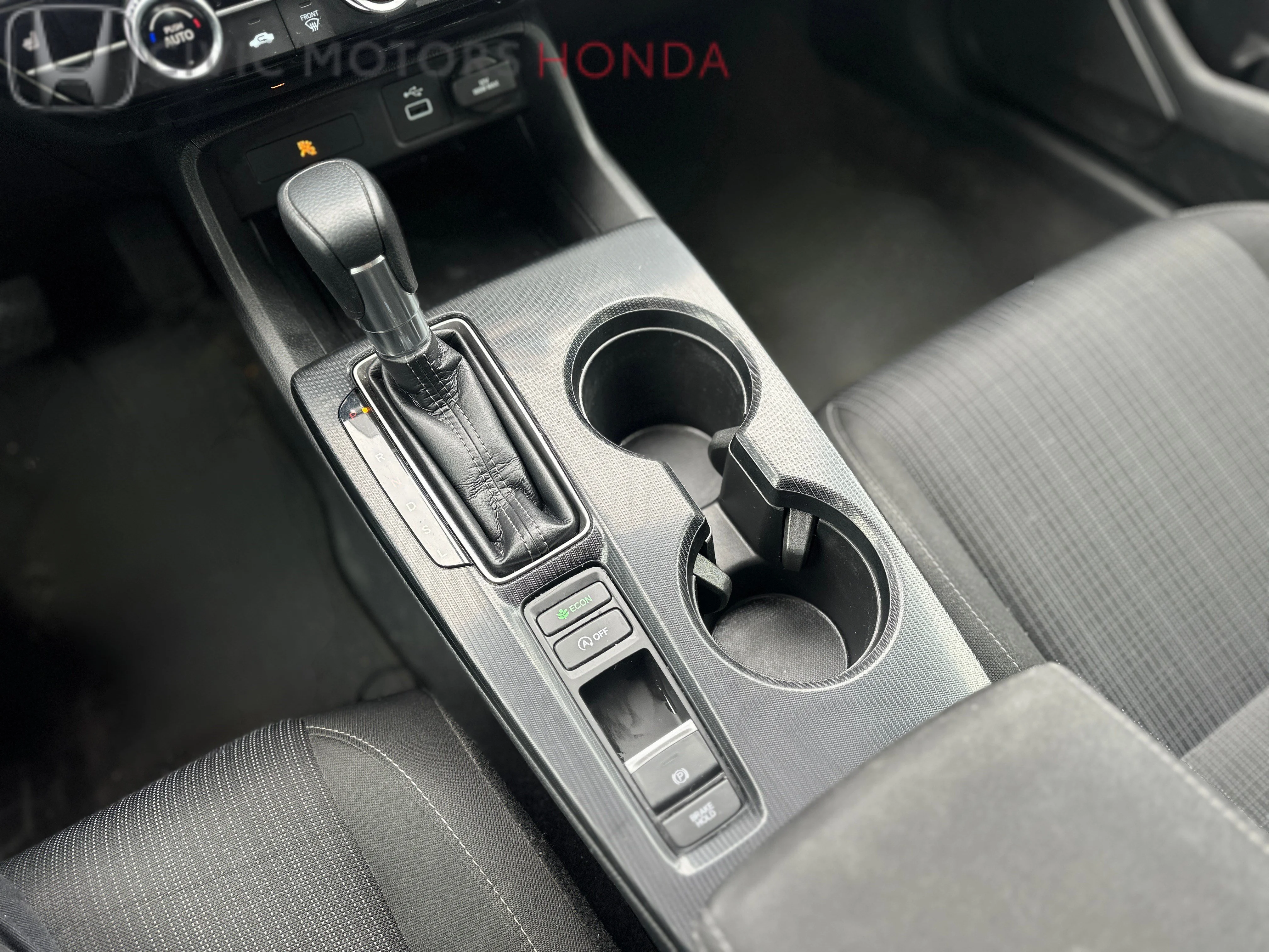Used 2022 PLATINUM WHITE PEARL Honda LX image 17