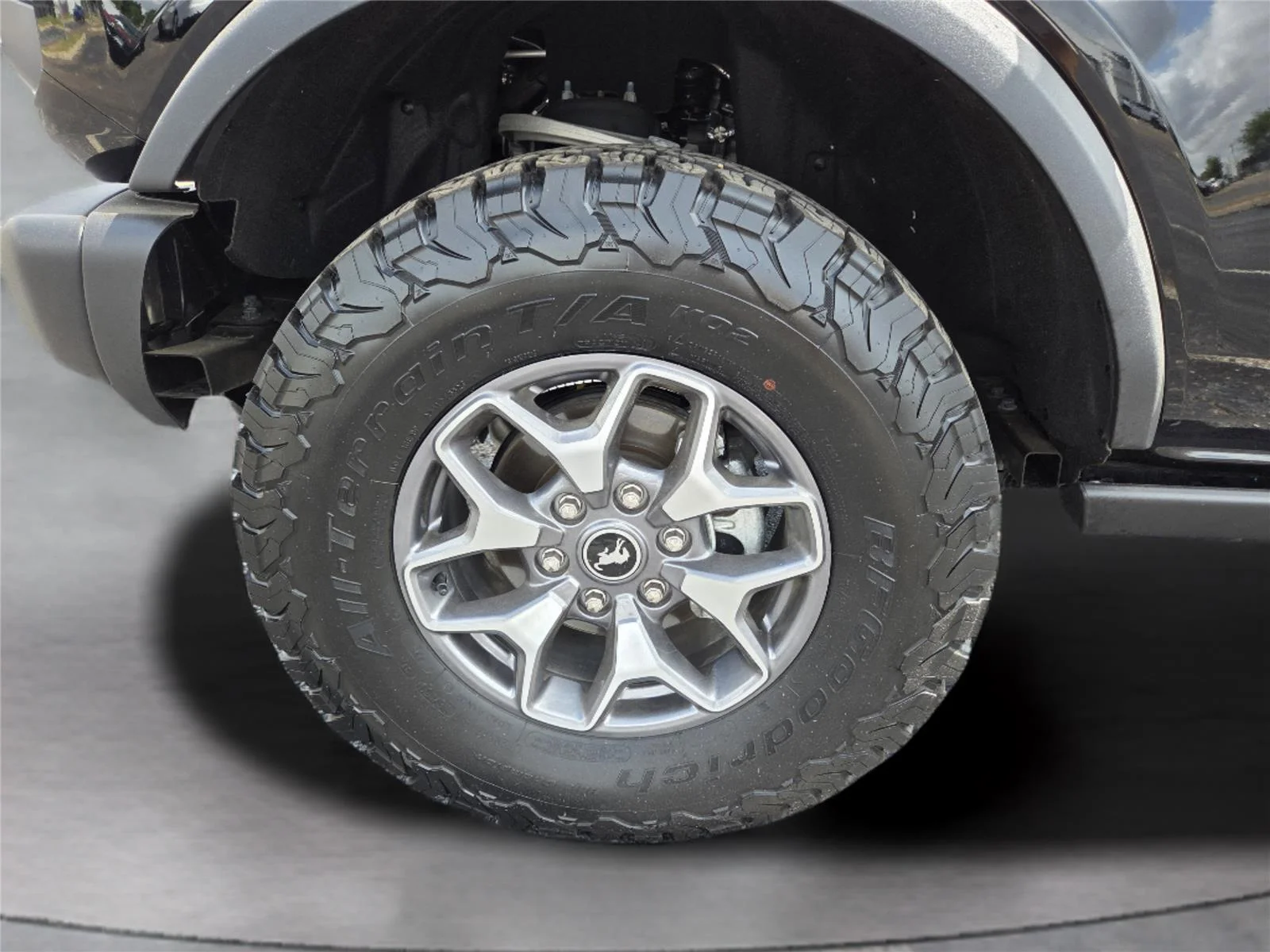 Used 2025 Shadow Black Ford Badlands image 32
