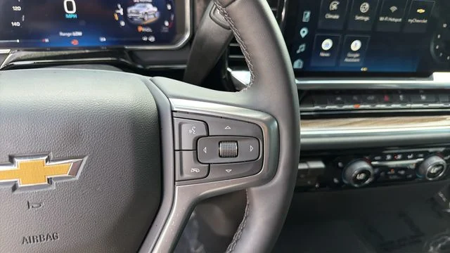Used 2026 White Chevrolet LT image 23