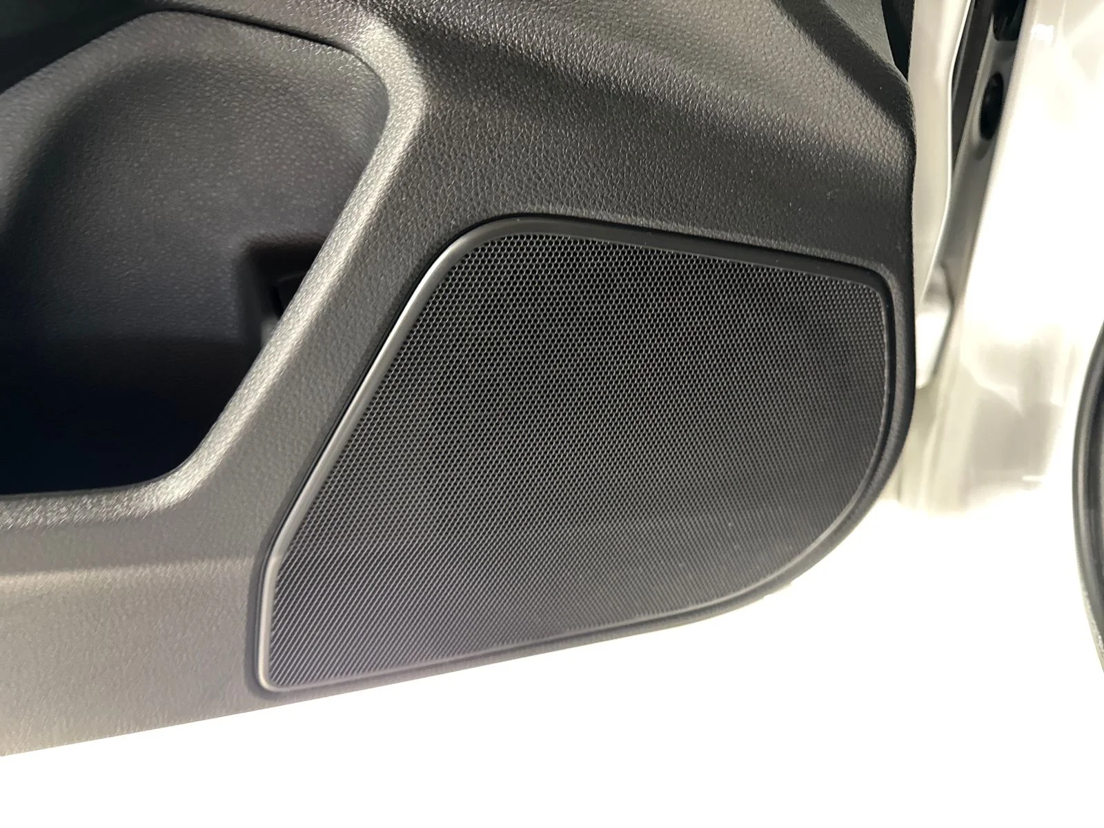 Used 2019 White Orchid Pearl Honda Sport image 17